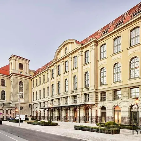 Telegraphenamt Hotel Berlín